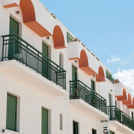 Ageri Hotel Tínos エクステリア 写真